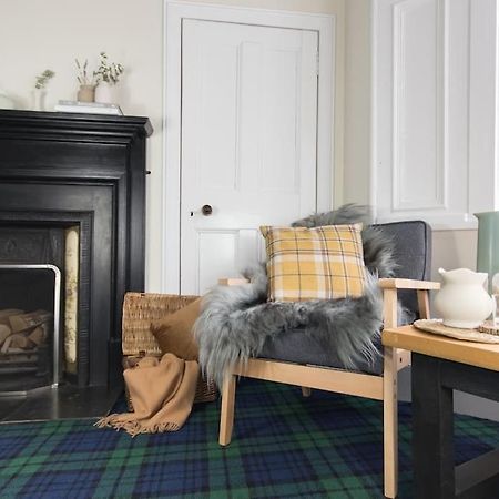Rossmay House - 4 Bedroom Scottish Villa With Waterfront / Mountain Views Arrochar Exteriér fotografie