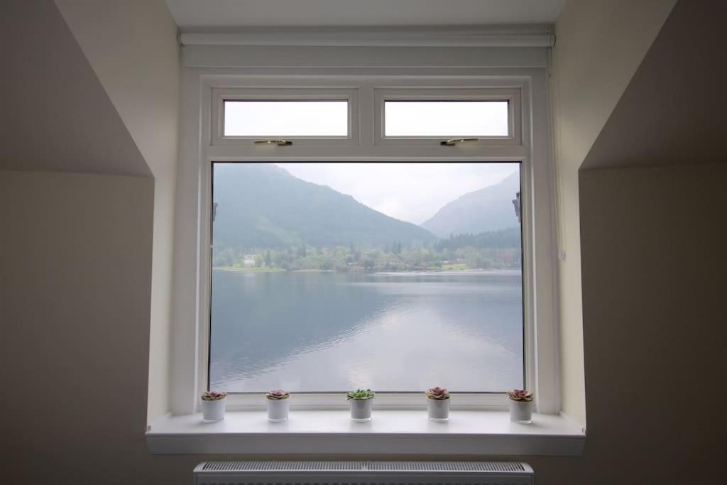 Rossmay House - 4 Bedroom Scottish Villa With Waterfront / Mountain Views Arrochar Exteriér fotografie