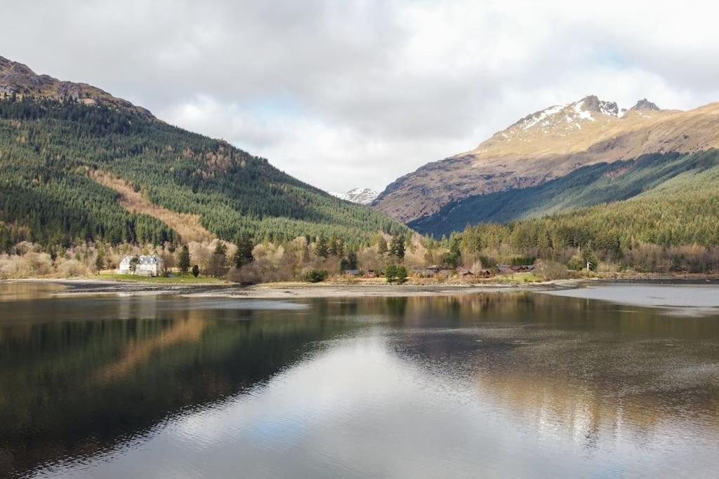Rossmay House - 4 Bedroom Scottish Villa With Waterfront / Mountain Views Arrochar Exteriér fotografie