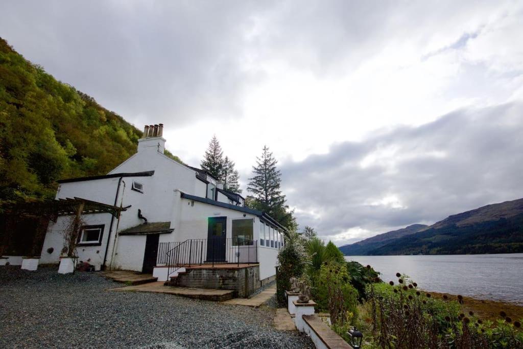 Rossmay House - 4 Bedroom Scottish Villa With Waterfront / Mountain Views Arrochar Exteriér fotografie