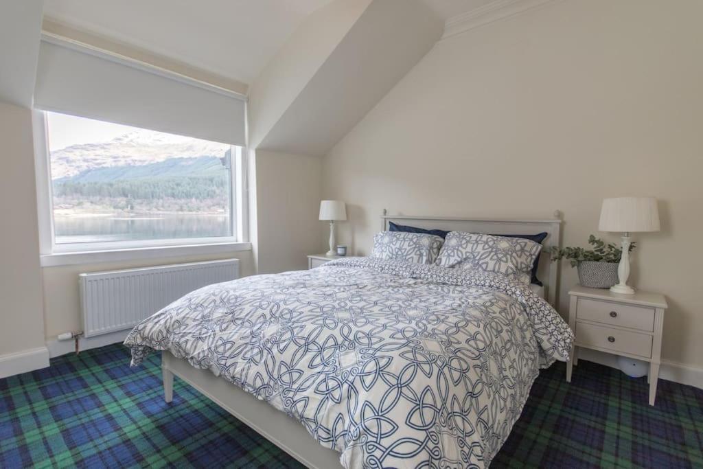 Rossmay House - 4 Bedroom Scottish Villa With Waterfront / Mountain Views Arrochar Exteriér fotografie