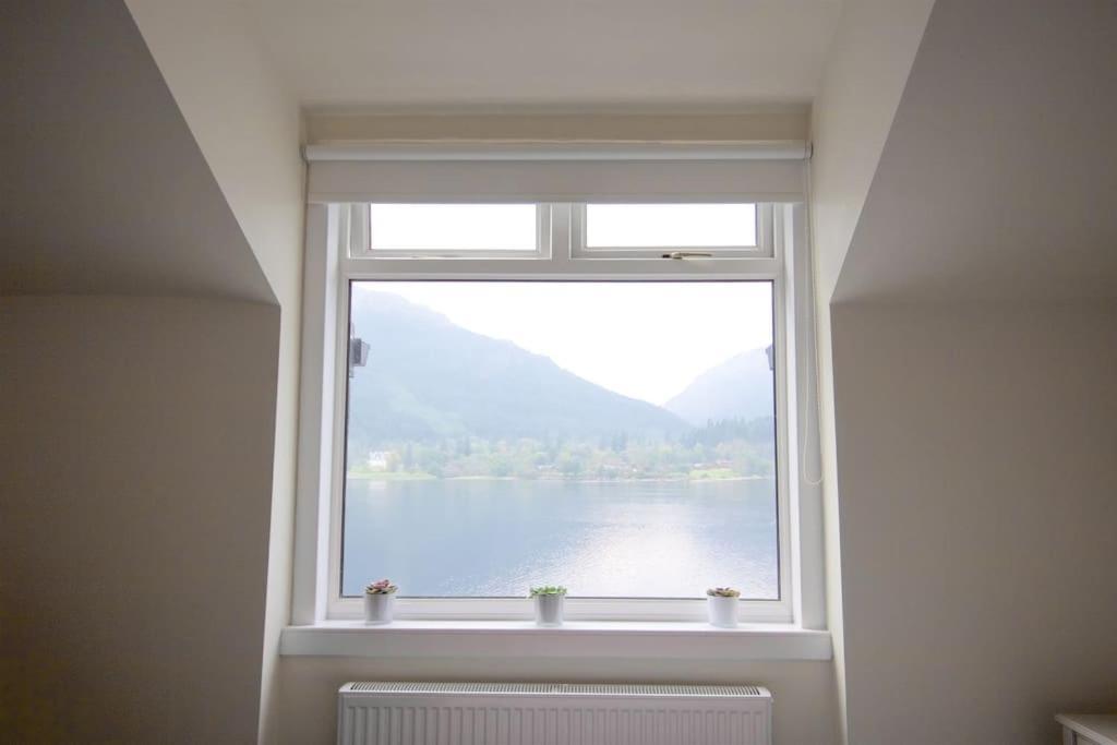 Rossmay House - 4 Bedroom Scottish Villa With Waterfront / Mountain Views Arrochar Exteriér fotografie