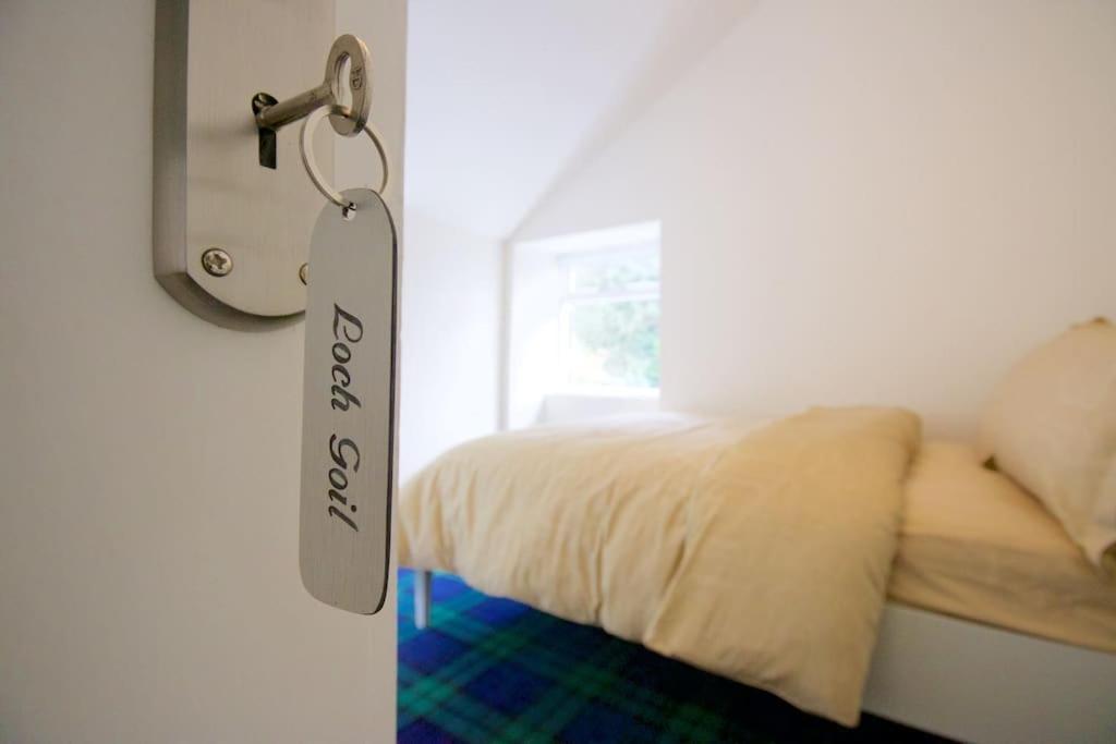 Rossmay House - 4 Bedroom Scottish Villa With Waterfront / Mountain Views Arrochar Exteriér fotografie